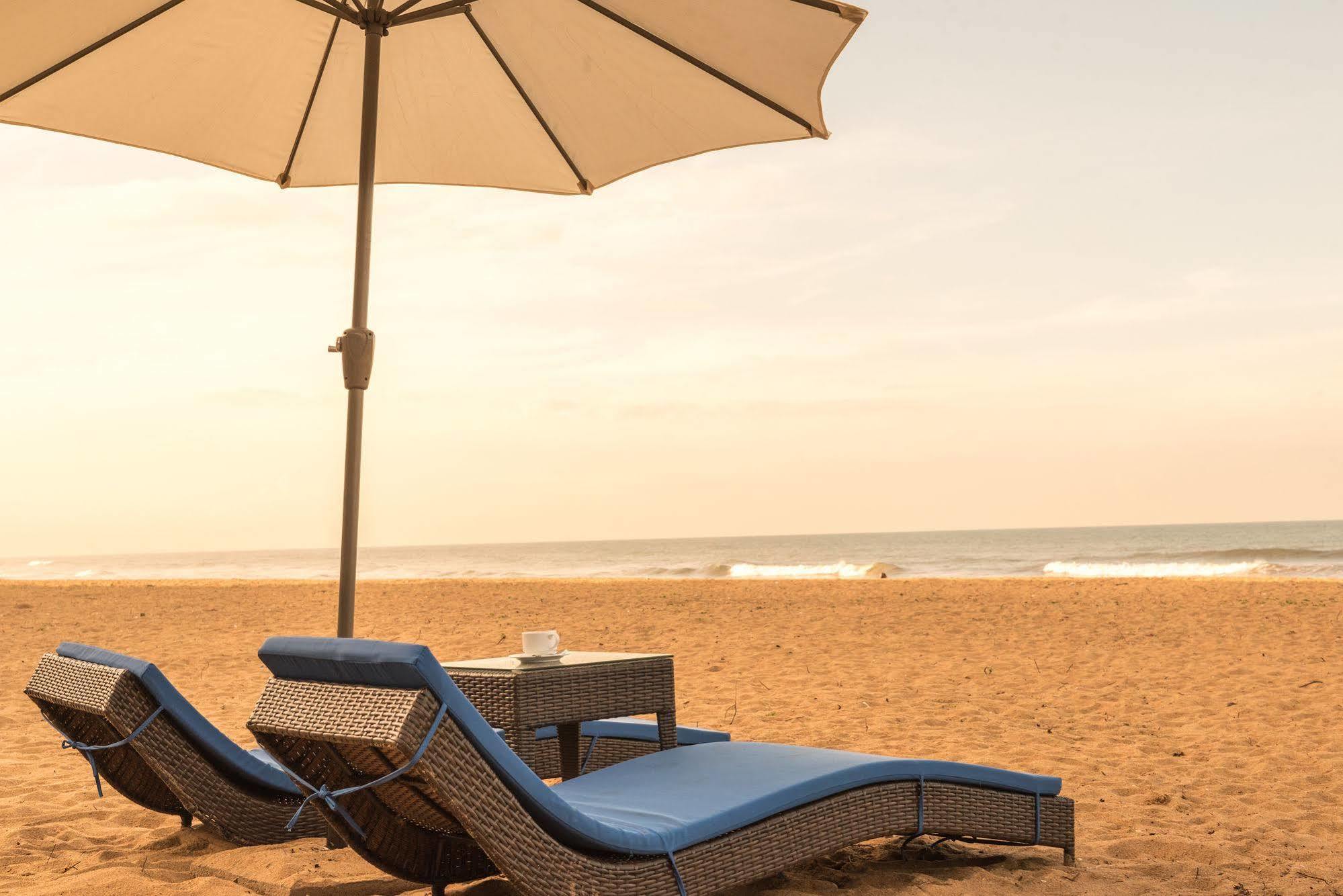 Jie Jie Beach Hotel Wadduwa Esterno foto